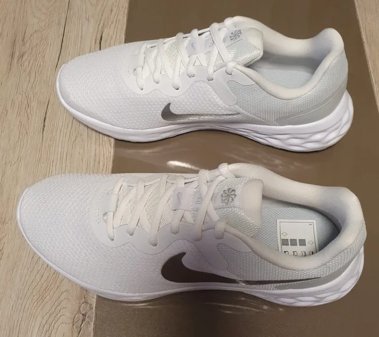 Gebrauchtes Nike Schuhe bike — Bild 2 von 3