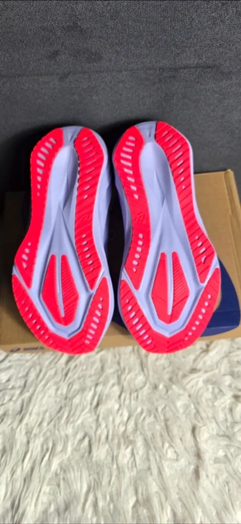 Gebrauchtes Asics Novablast 5 bike — Bild 3 von 6
