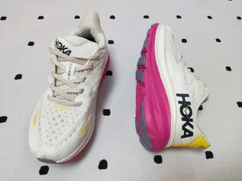 Hoka Clifton 9 bike usato — immagine 3 di 4