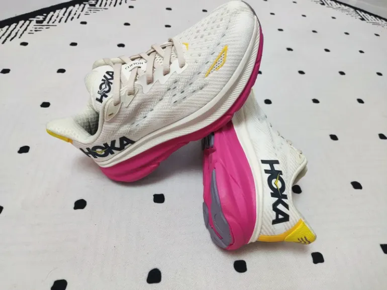 Hoka Clifton 9 bike usato — immagine 4 di 4