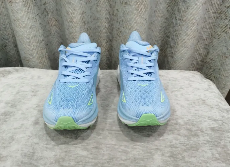 Used Hoka Light blue taille 40 bike — image 2 of 4