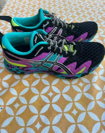 Used Asics Gel Noosa Tri 12 bike — image 2 of 7