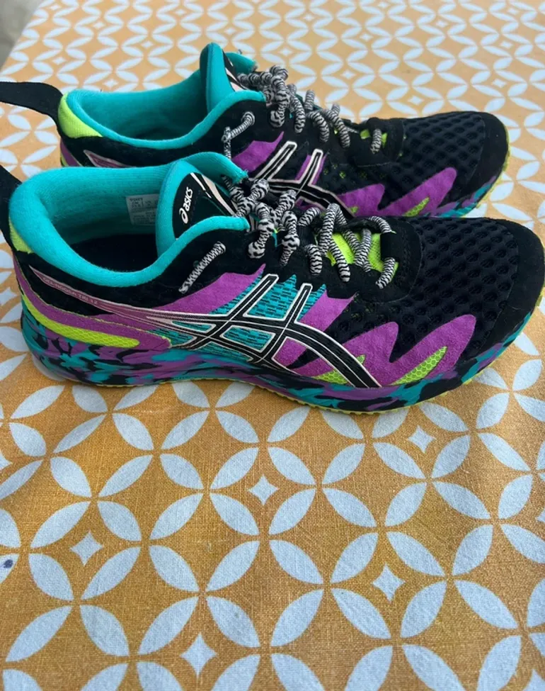 Used Asics Gel Noosa Tri 12 bike — image 2 of 7