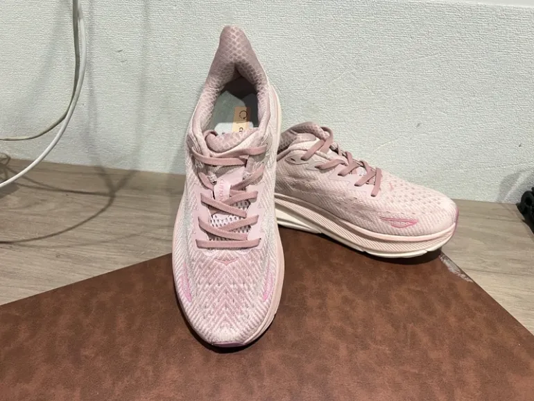 Brugt Rose Hoka Schuhe Größe 40 bike — billede 2 af 4
