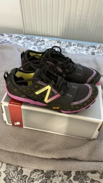 Gebrauchtes New Balance Minimus WT10BP2 bike — Bild 2 von 13