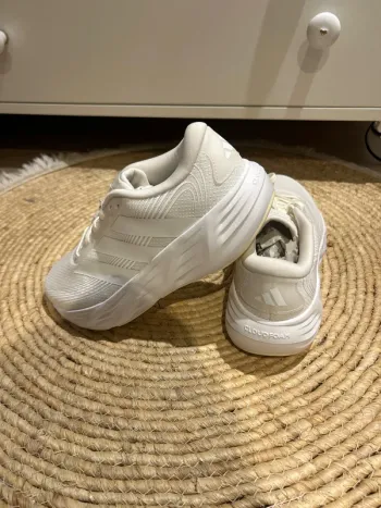 Adidas Basket de running blanche bike usato