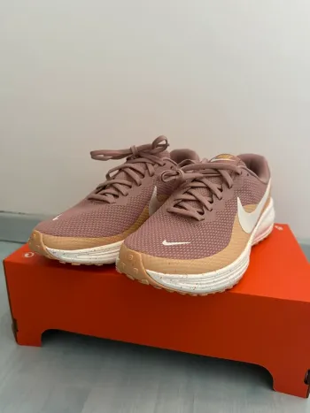 Gebrauchtes Nike Revolution 8 bike — Bild 2 von 10