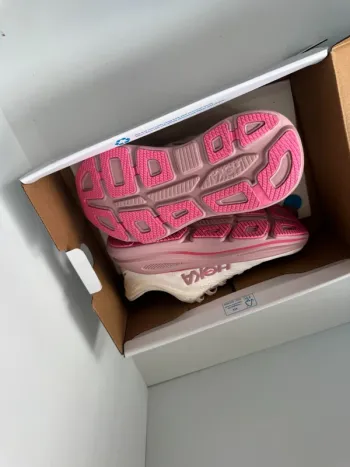 Brugt Rose Hoka Shoes Size 40 bike — billede 3 af 5