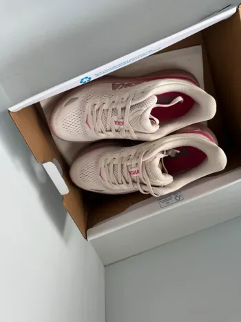 Brugt Rose Hoka Shoes Size 40 bike — billede 5 af 5