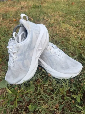 Brugt Asics Novablast 5 bike