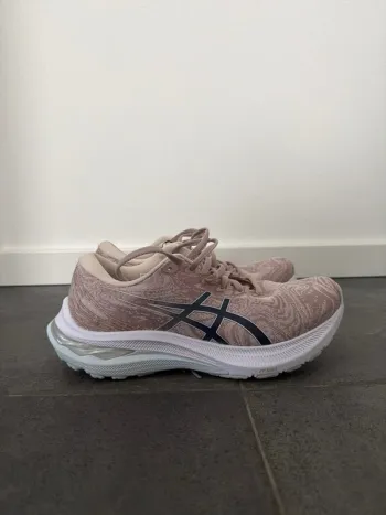 Gebrauchtes Asics GT 2000 bike