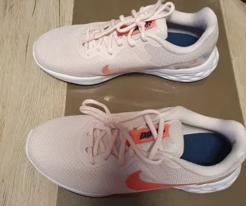 Gebrauchtes Nike Schuhe bike — Bild 3 von 3