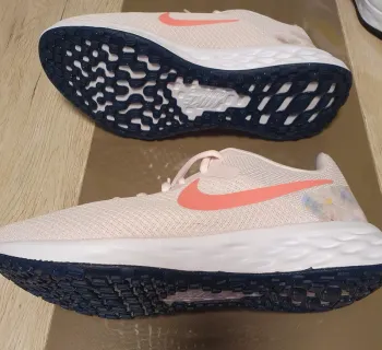 Gebrauchtes Nike Schuhe bike — Bild 2 von 3