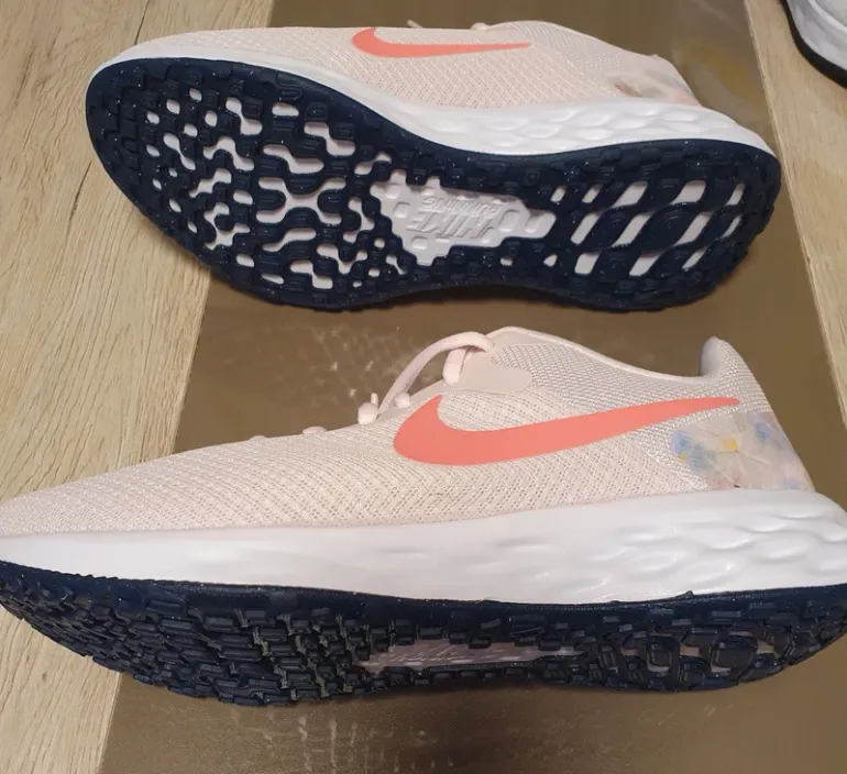 Gebrauchtes Nike Schuhe bike — Bild 2 von 3