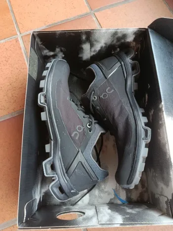 Used On Running Cloudventure Peak bike — image 7 of 8