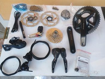 Used Shimano 105 Di2 R7170 2026 bike