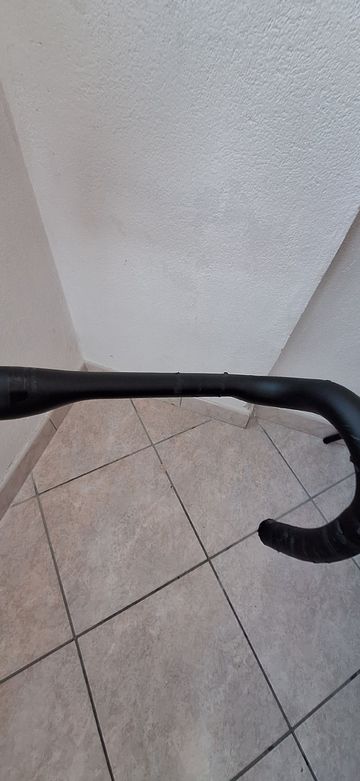 Käytetty Giant Handlebar 2023 bike — kuva 2 / 5