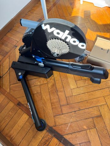Tweedehands Wahoo KICKR Move 2024 bike — afbeelding 7 van 7