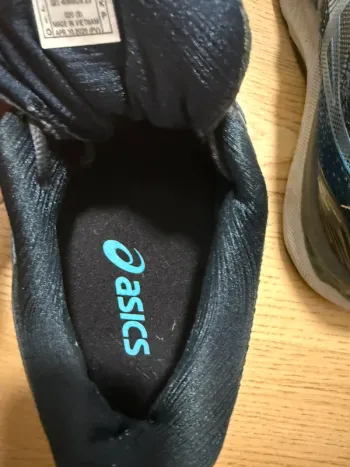 Asics Gel-Nimbus 23 bike d'occasion — image 5 sur 7