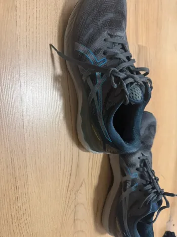 Asics Gel-Nimbus 23 bike d'occasion — image 2 sur 7
