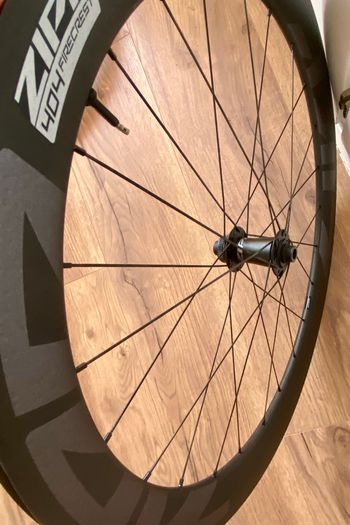 Brugt Zipp 404 Firecrest Wheels 2024 bike — billede 6 af 11