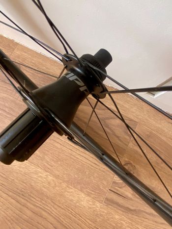 Brugt Zipp 404 Firecrest Wheels 2024 bike — billede 10 af 11