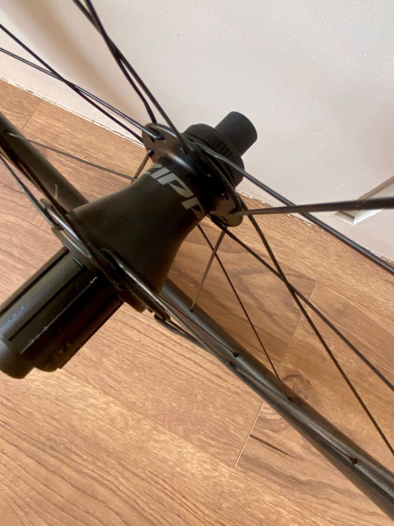 Brugt Zipp 404 Firecrest Wheels 2024 bike — billede 10 af 11