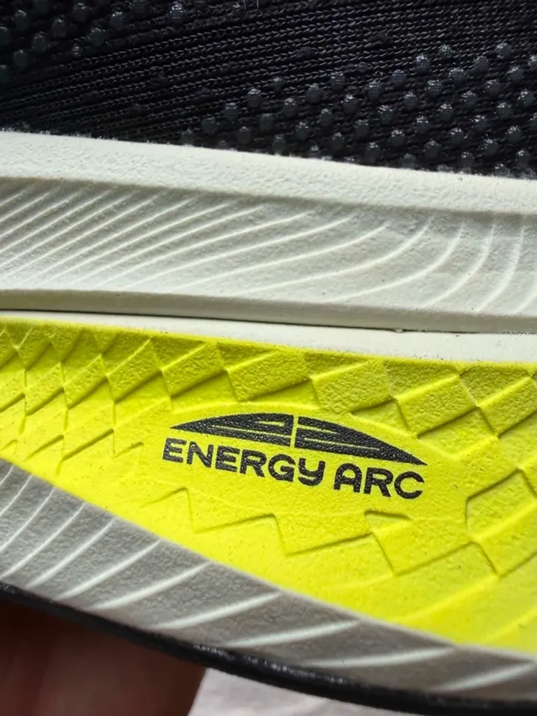 Brugt New Balance FuelCell Propel v5 bike — billede 6 af 11