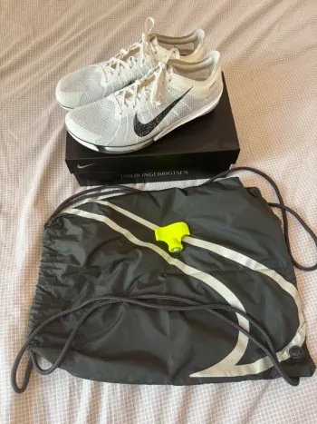 Used Premium Nike Air Zoom Victory 2 bike — image 3 of 11