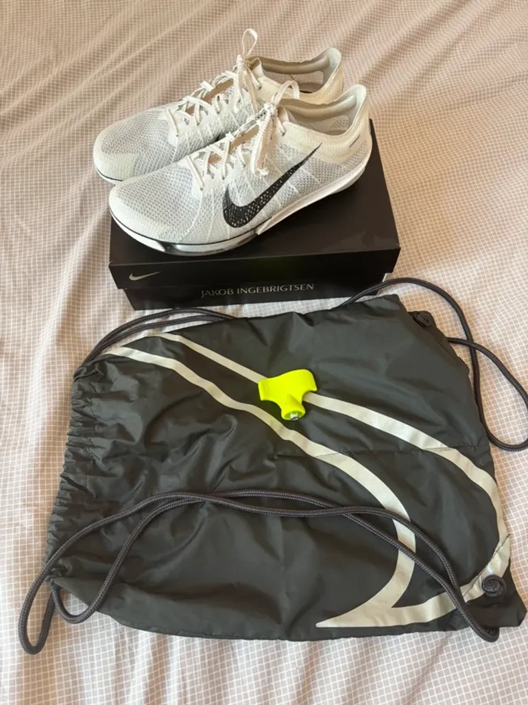 Used Premium Nike Air Zoom Victory 2 bike — image 3 of 11