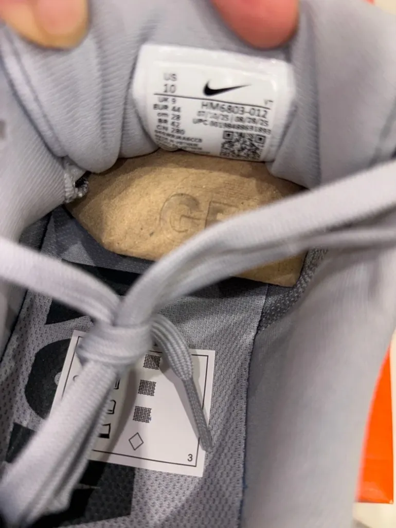 Tweedehands Nike Vomero 18 bike — afbeelding 12 van 14