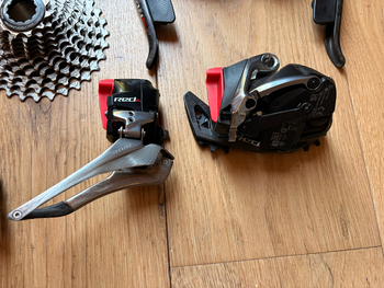 Used Sram Red eTap 11 Speed Groupset bike — image 3 of 6
