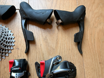 Used Sram Red eTap 11 Speed Groupset bike — image 2 of 6