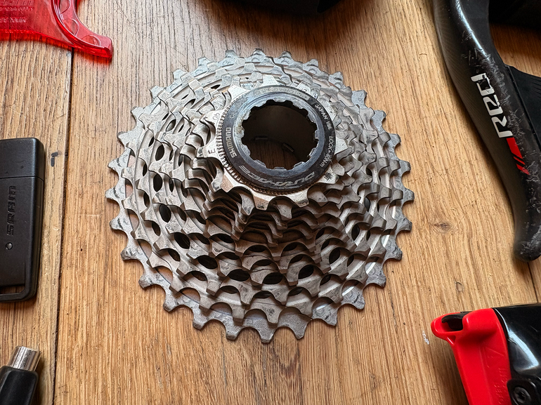 Used Sram Red eTap 11 Speed Groupset bike — image 4 of 6