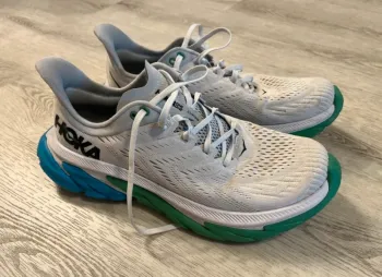 Tweedehands Hoka Clifton bike