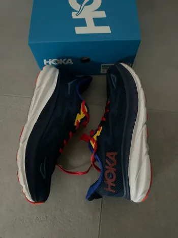 Used Hoka Clifton 9 bike — image 8 of 10