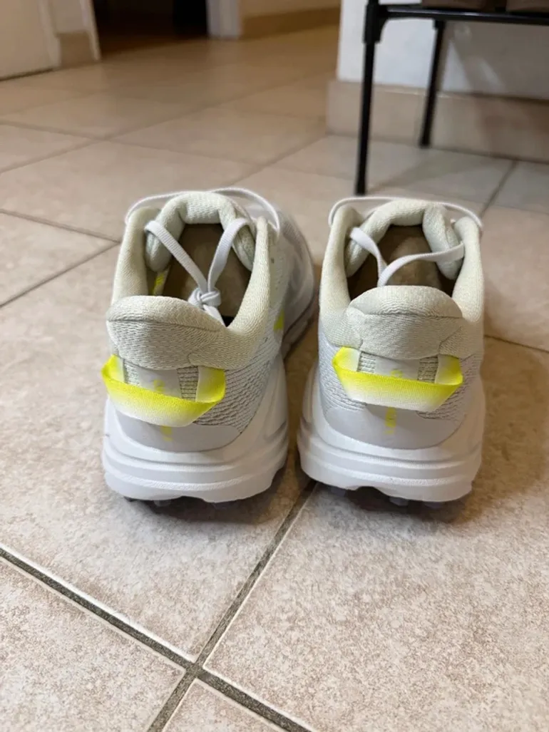 Used Hoka Shoes bike — image 5 of 7