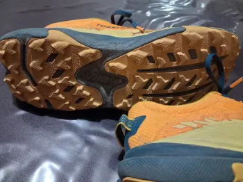 Used Hoka Torrent 4 bike — image 7 of 11