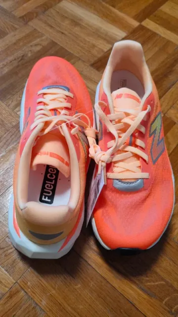 Używany New Balance FuelCell Rebel V5 Running Shoes