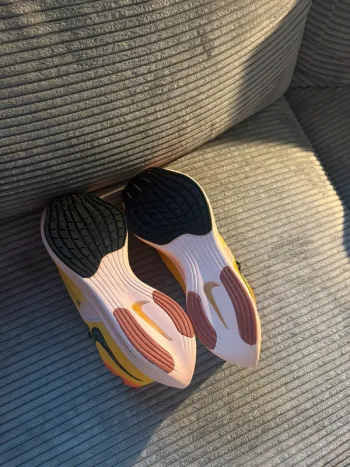 Used Nike Zoom X Vaporfly Next 2 bike — image 2 of 4
