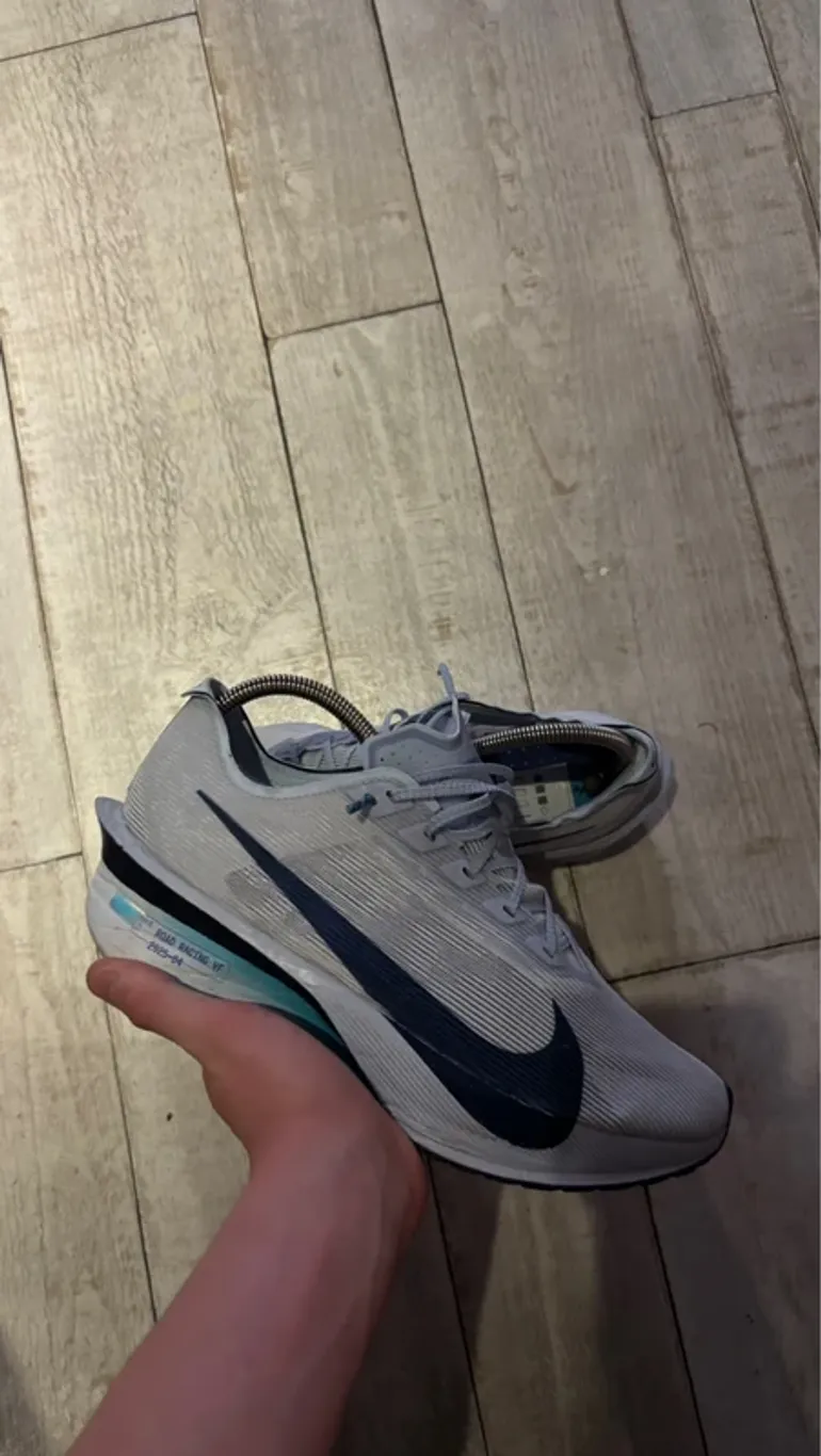 Tweedehands Nike Vaporfly 4 bike — afbeelding 2 van 8