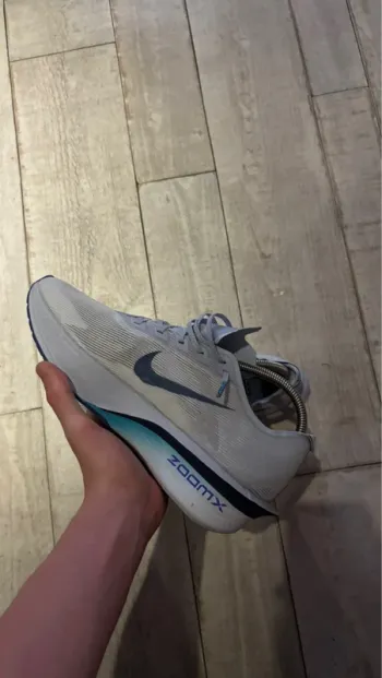 Tweedehands Nike Vaporfly 4 bike — afbeelding 4 van 8