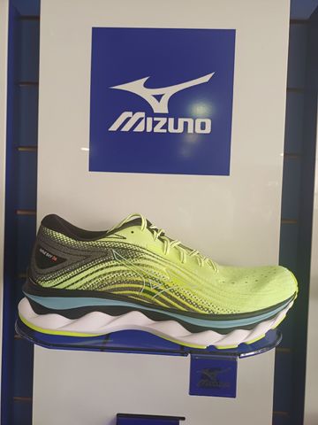 Gebrauchtes Mizuno Wave Sky 6 Running Shoes
