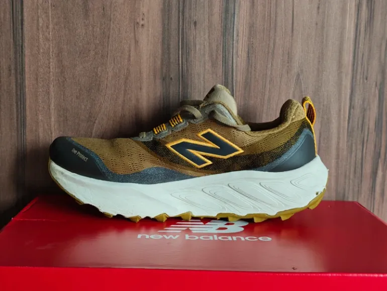 Gebrauchtes New Balance Fresh Foam X Hierro v9 2026 bike — Bild 2 von 12