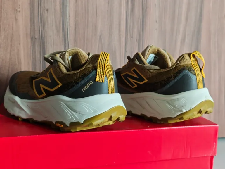 Gebrauchtes New Balance Fresh Foam X Hierro v9 2026 bike — Bild 7 von 12