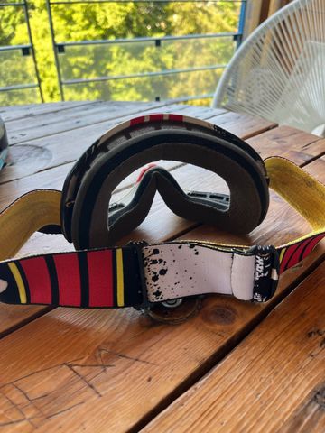 Used Oakley MTB Goggles bike — image 3 of 3
