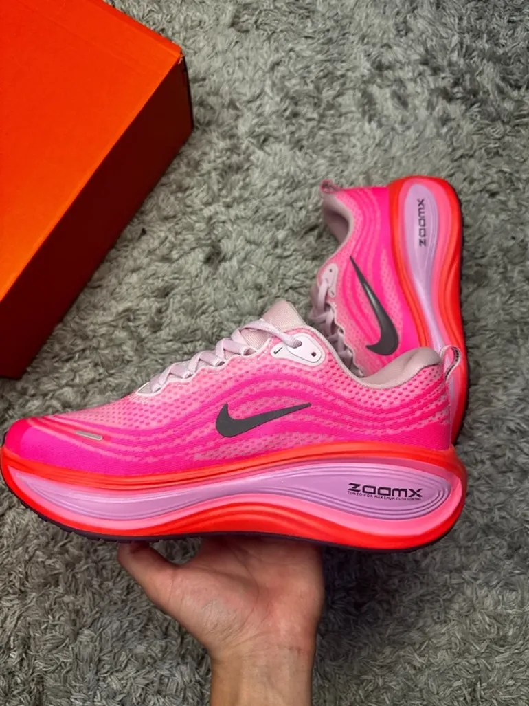 Tweedehands Nike Vomero Plus bike — afbeelding 6 van 7