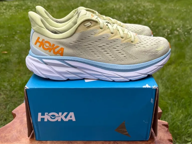 Tweedehands Hoka Clifton 8 bike — afbeelding 4 van 7
