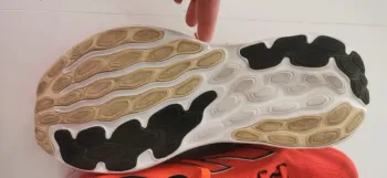 Used New Balance Fresh Foam 680 bike — image 6 of 6