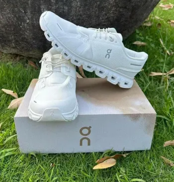 On Running Cloud 6 bike usato — immagine 5 di 6